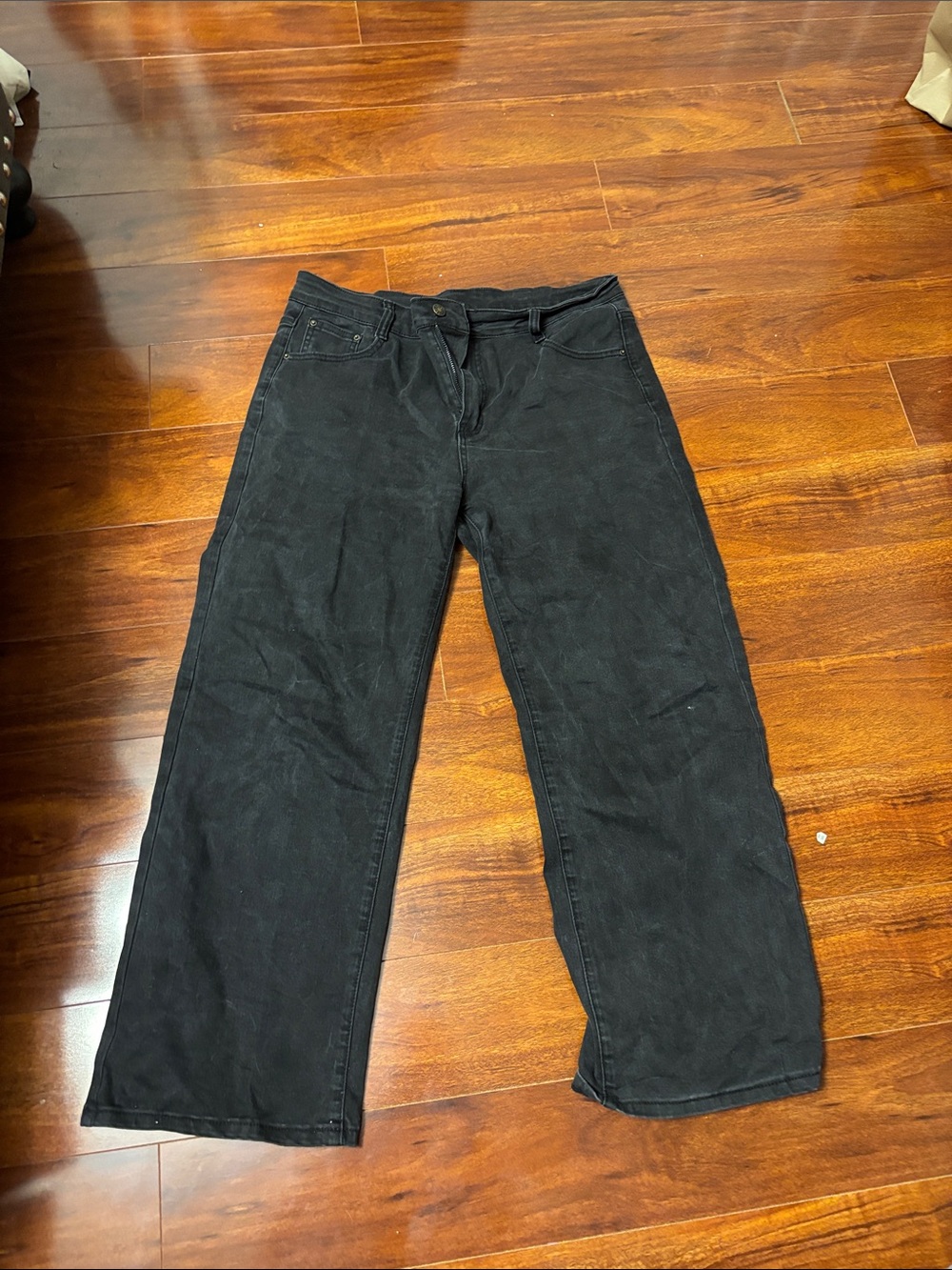Women’s Black Wide-Leg Jeans